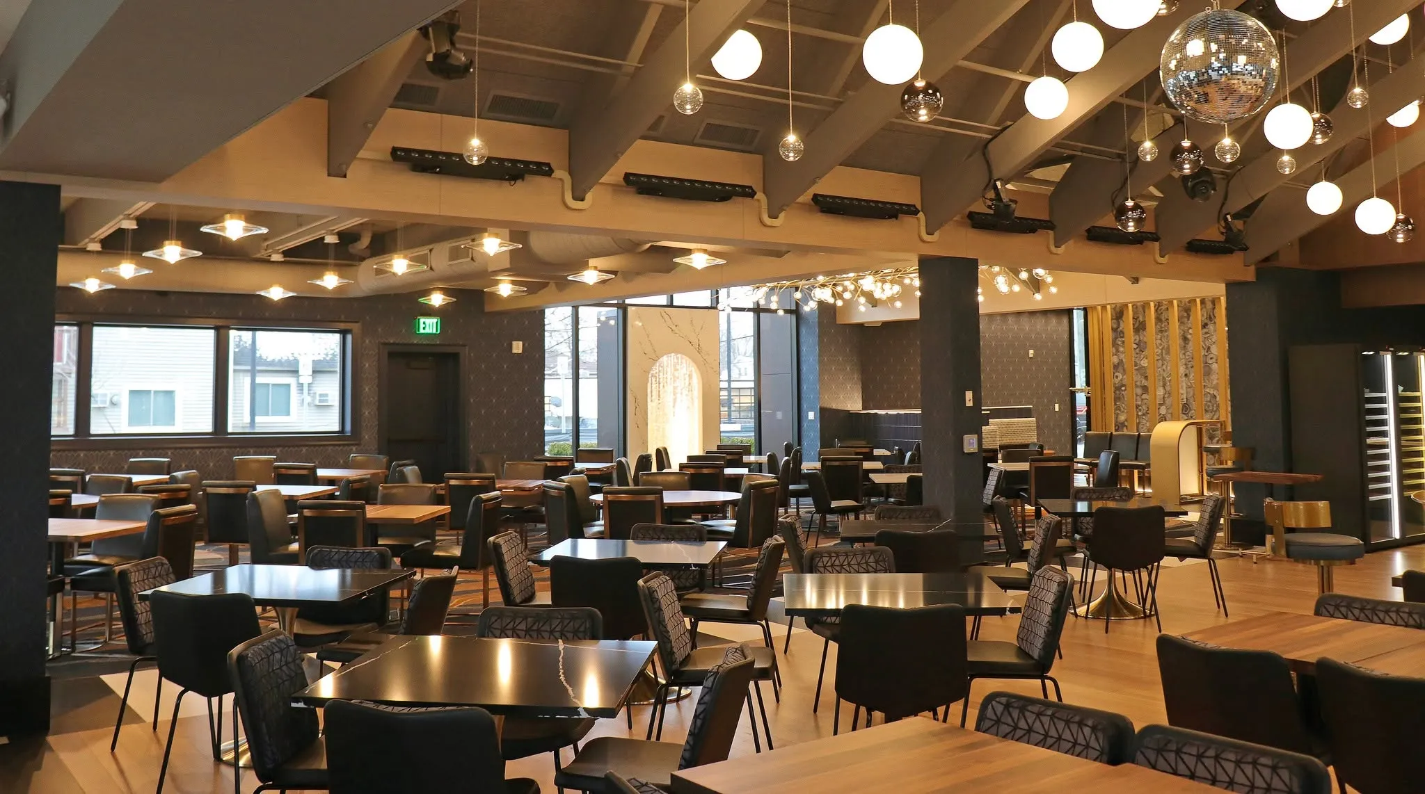 The dining area in daylight